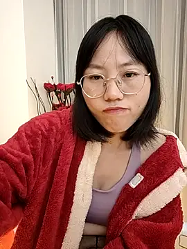 nini10052025's cam snapshot