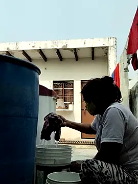 illay_love's cam snapshot