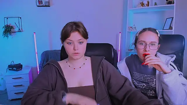 nikole_kitt live sex cam