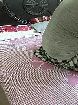 payal_261072_'s cam snapshot