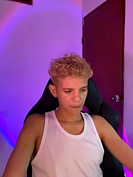 tylernova's cam snapshot