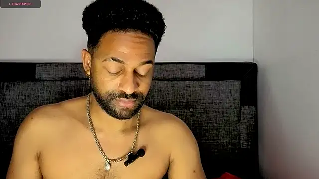 bbcblackhot34's cam snapshot