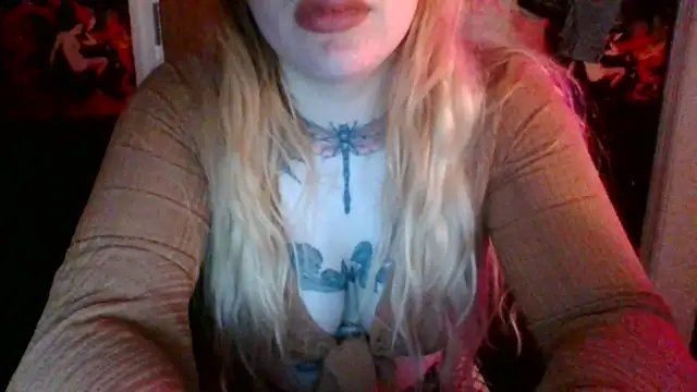 serencigarra's cam snapshot