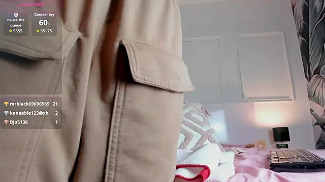 Sophie_Smitt's cam snapshot