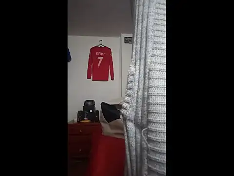 ALBEIROFOOTBALL1992's cam snapshot