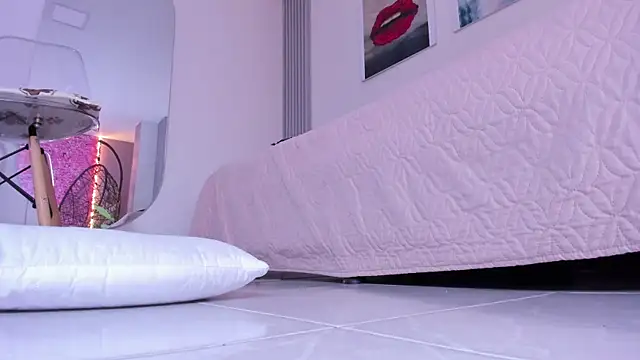 Angela_donnato's cam snapshot