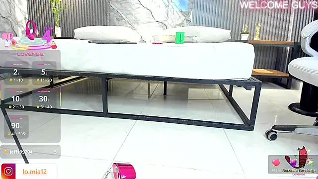 julietha_taylor's cam snapshot