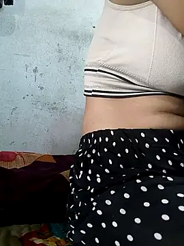 LOVELYKAJALBHABHI's cam snapshot