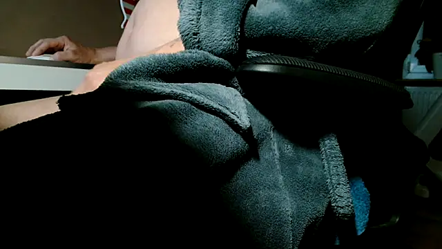 suedel65's cam snapshot