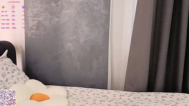 ElvinaRose's cam snapshot