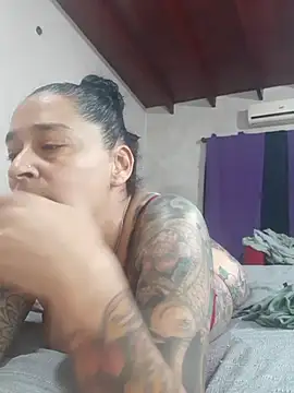 sexytattooed7's cam snapshot