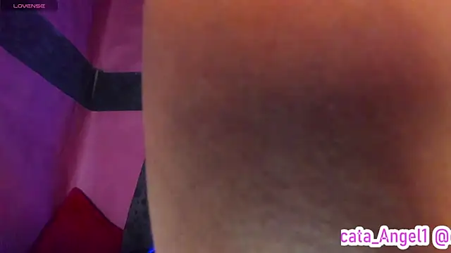 Cata-angel's cam snapshot