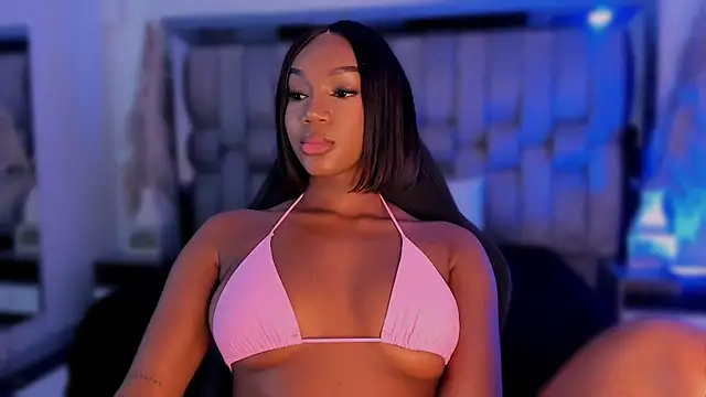 ChaynnaCooper's cam snapshot