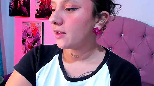 Mila_nixon02's cam snapshot