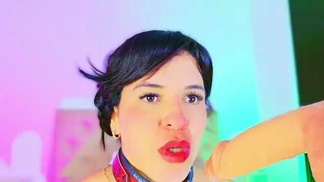 CharlootteEvans's cam snapshot