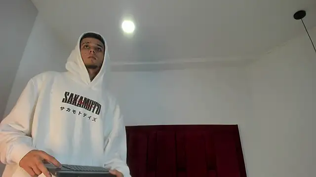 Mathewboy_069's cam snapshot