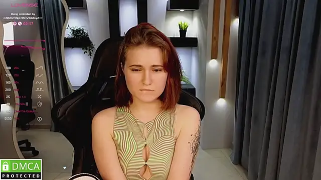 Roxy_foxi's cam snapshot