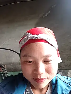 clara-cute's cam snapshot