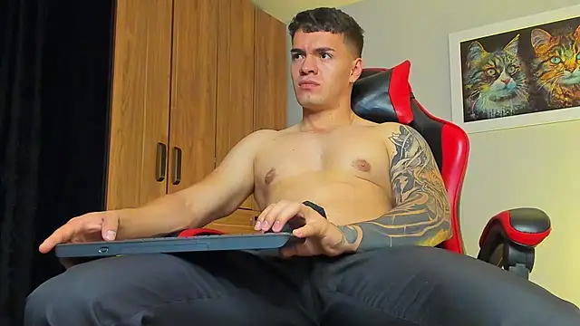 ALPHA_DOMINUS_'s cam snapshot