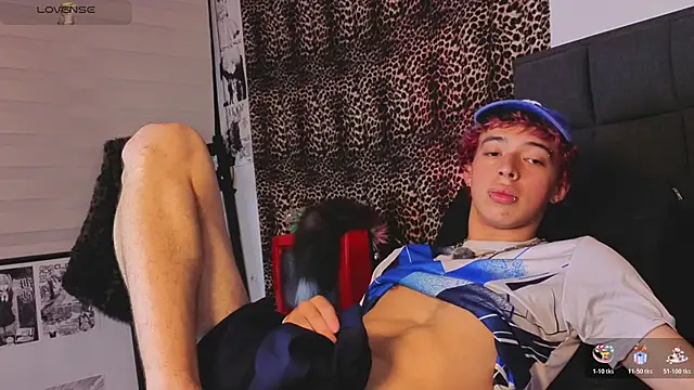 Otter_Star live sex cam