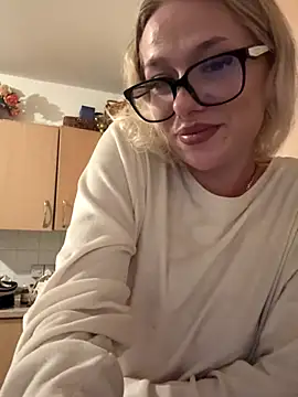 Lilbratofficial's cam snapshot