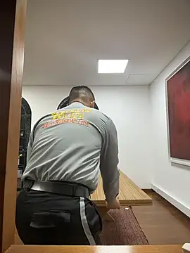 Manu0586 live sex cam