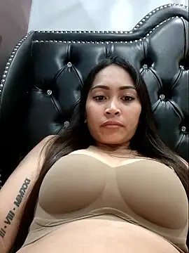 Naughty_lhang02's cam snapshot