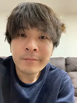 yuuki8910 live sex cam