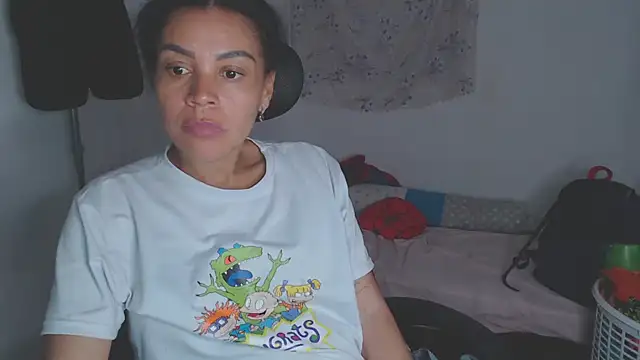 shayna_cute's cam snapshot