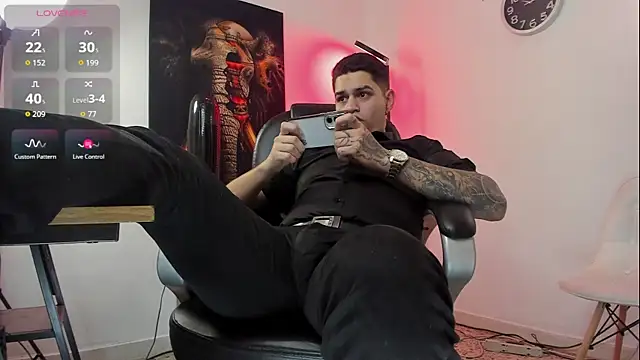 Nicolas_Fellener's cam snapshot