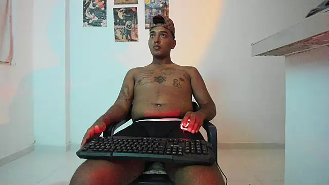 BlackMoney-23's web cam