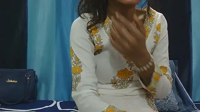 Aarti_misty71 live sex cam