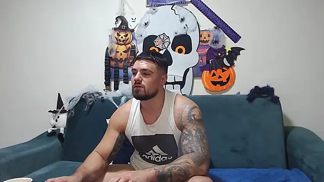 Tiberius_hunk live sex cam