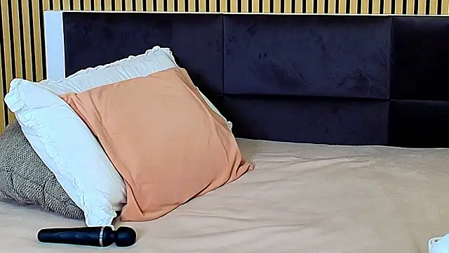 SweetTaya33 live sex cam