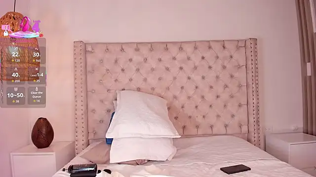 Maya_Bluee live sex cam