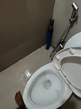 Punekarmanoj97 live sex cam