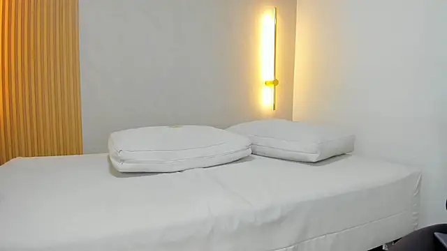 alika_voss's cam snapshot