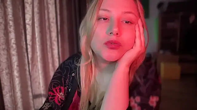 BikiHellena's cam snapshot