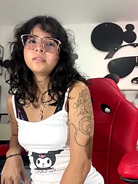 _vaiolet_owo's cam snapshot