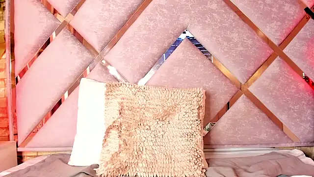 _lanna_jhonson_'s cam snapshot