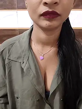 Itz_Mayra_'s cam snapshot