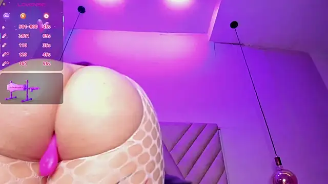 EmmaSwift_'s cam snapshot