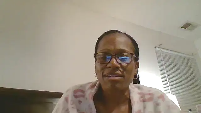 SweetParadise00's cam snapshot