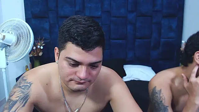 Group_Lustt's cam snapshot