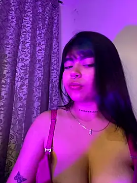 VIOLET_EF's cam snapshot