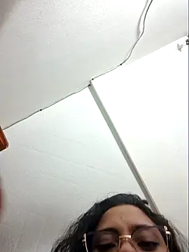 Thaliacooper_'s cam snapshot