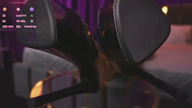 EmpressDesires's web cam