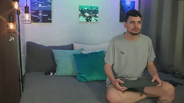 Cleoanubis-'s cam snapshot