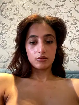 AriaXFlirt's cam snapshot