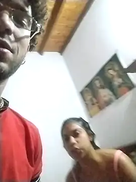 Violet_and_Paul's cam snapshot